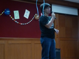 Cik Ooi Swee Eng, our teacher advisor was giving her speech.